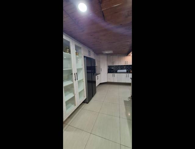 4 BEDROOM PROPERTY TO RENT IN BONTEHEUWEL
